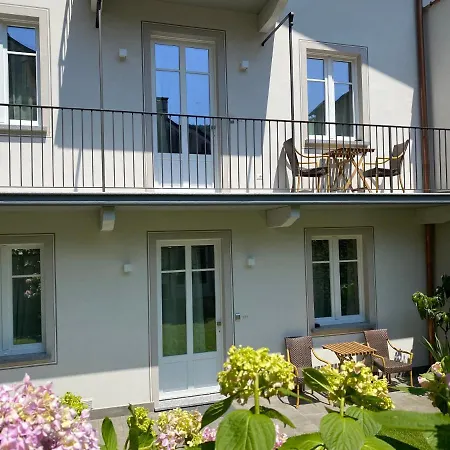 Garden Apartment *